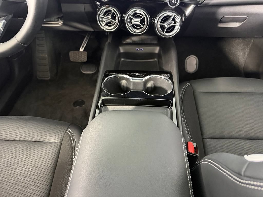 Used 2024 Chevrolet Blazer EV LT AWD/4WD image 16
