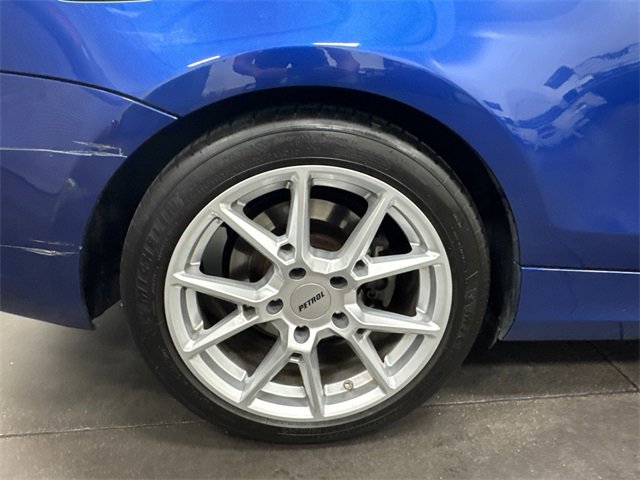 Used 2009 BMW 128i Convertible image 6