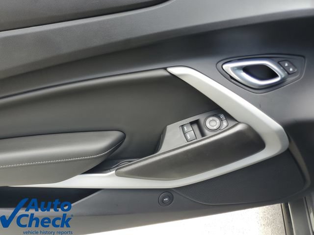 Used 2021 Chevrolet Camaro LT RWD image 17
