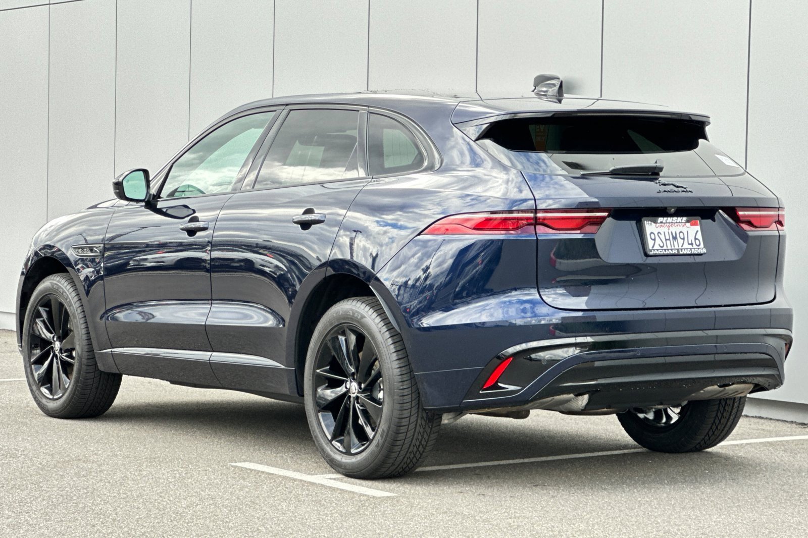 Used 2025 Jaguar F-PACE R-Dynamic S image 3