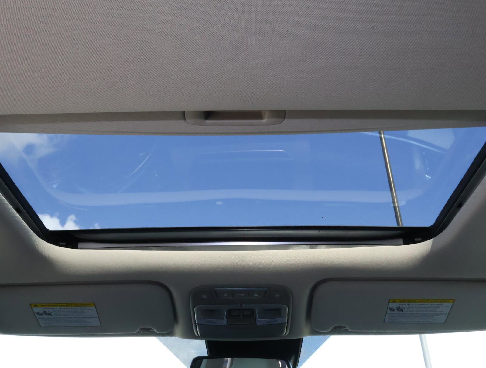 Used 2022 Kia Telluride SX w/ Nightfall Edition Package image 12