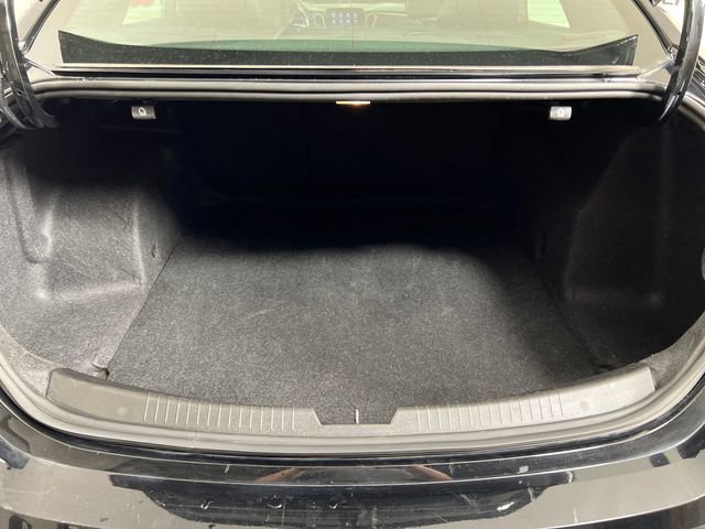 Used 2025 Chevrolet Malibu LT FWD image 23