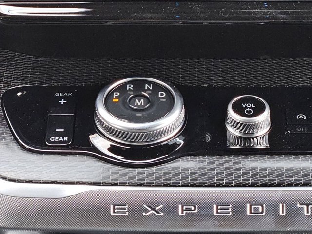 New 2027 Ford Expedition Platinum w/ Stealth Appearance Package AWD/4WD image 23