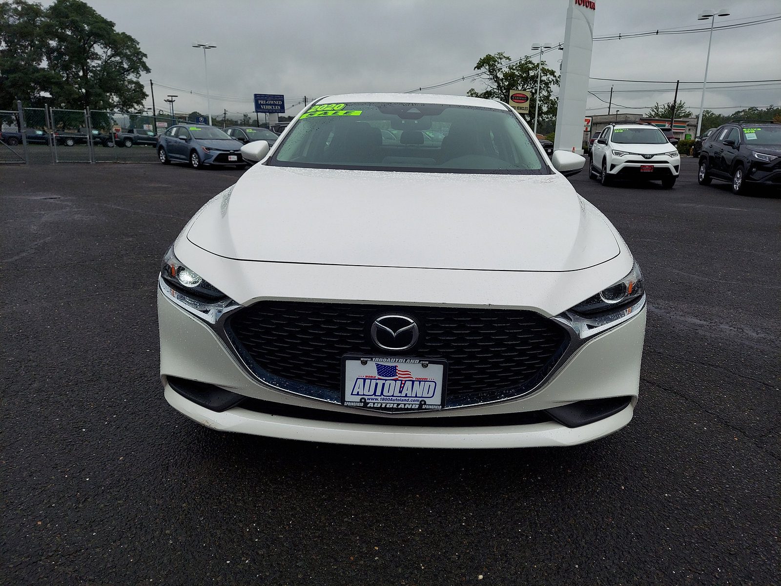 Used 2020 MAZDA MAZDA3 AWD Sedan w/ Select Package image 2