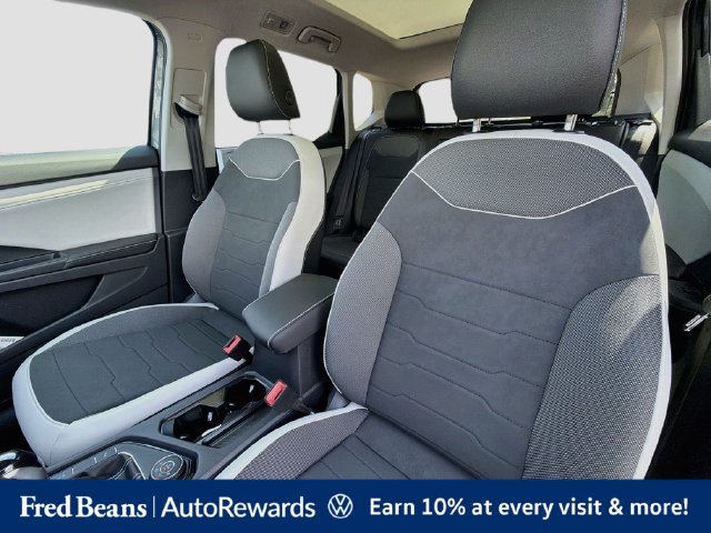 New 2026 Volkswagen Taos SE AWD/4WD image 15
