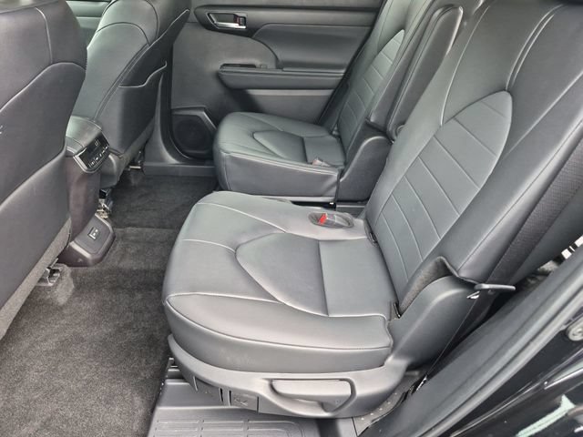 Certified 2025 Toyota Highlander XLE AWD/4WD image 27
