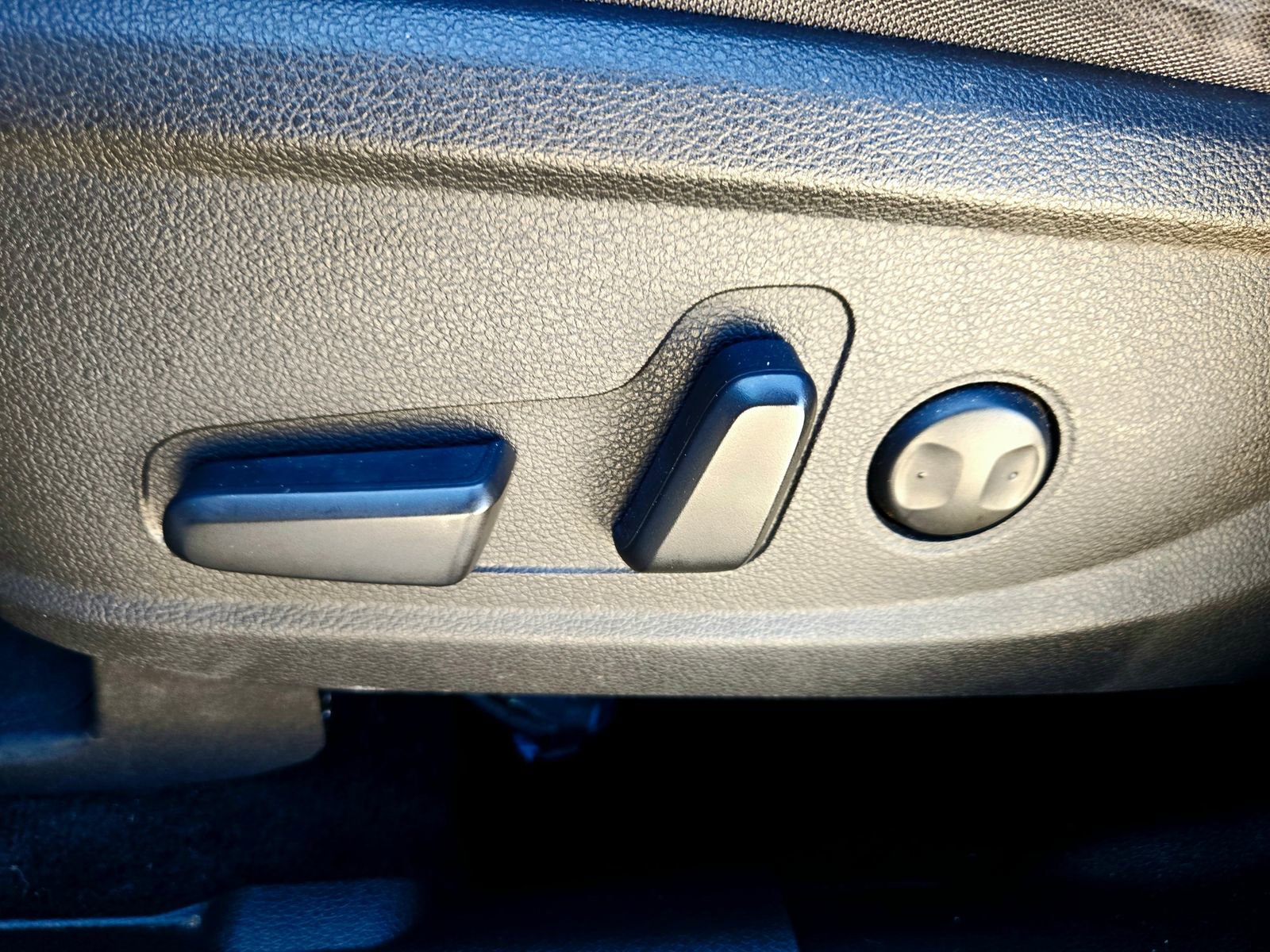 Certified 2023 Hyundai Santa Fe SEL image 25