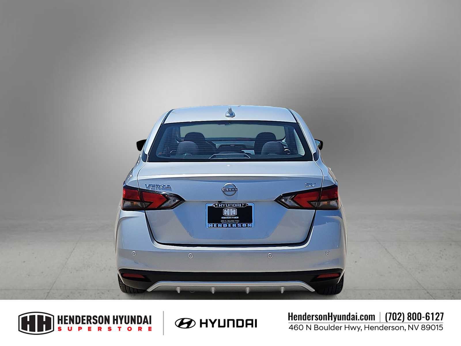 Used 2023 Nissan Versa SV FWD image 7