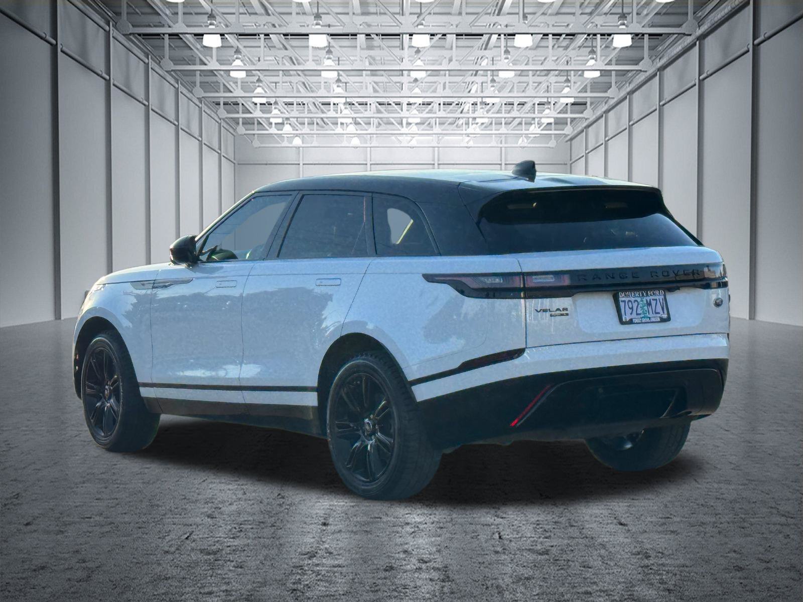 Used 2018 Land Rover Range Rover Velar S AWD/4WD image 10