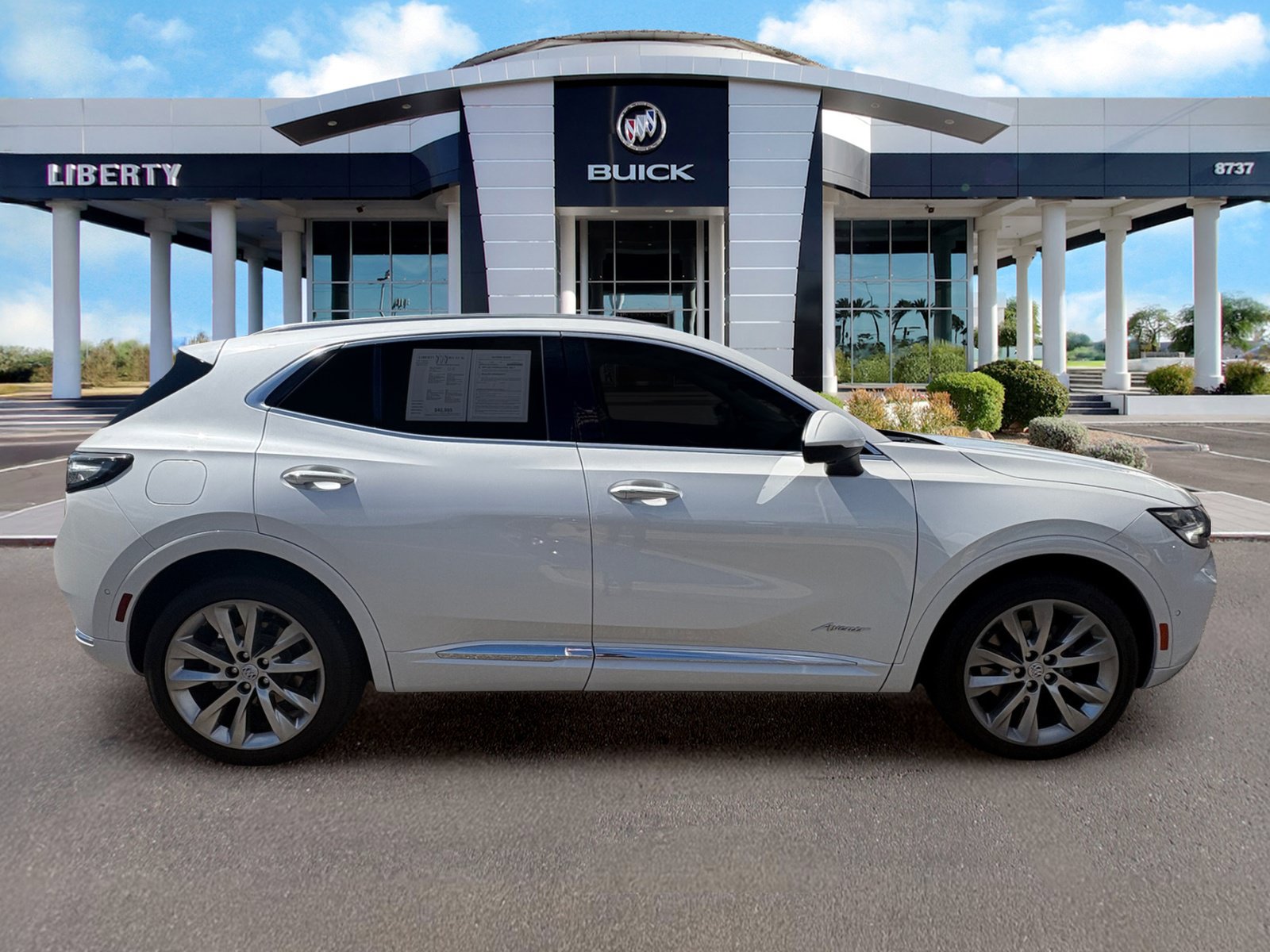 Used 2023 Buick Envision Avenir AWD/4WD image 2