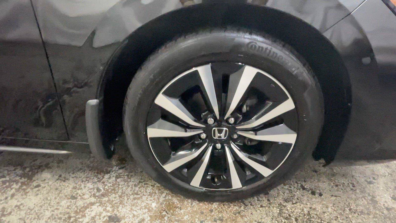 Certified 2024 Honda Civic EX-L image 17