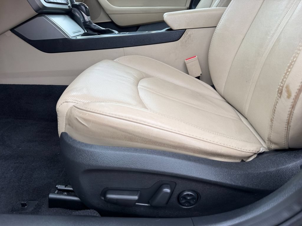 Used 2015 Hyundai Sonata Limited w/ Option Group 05 FWD image 11