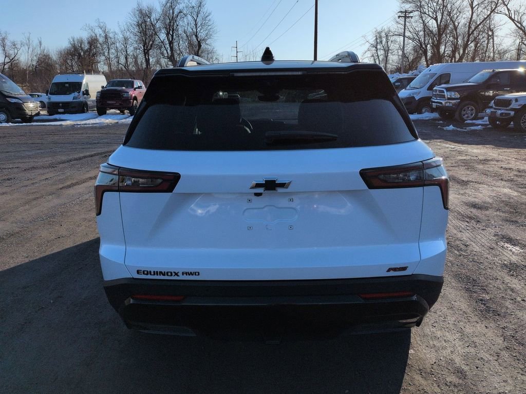 Used 2026 Chevrolet Equinox RS w/ Convenience Package III image 4