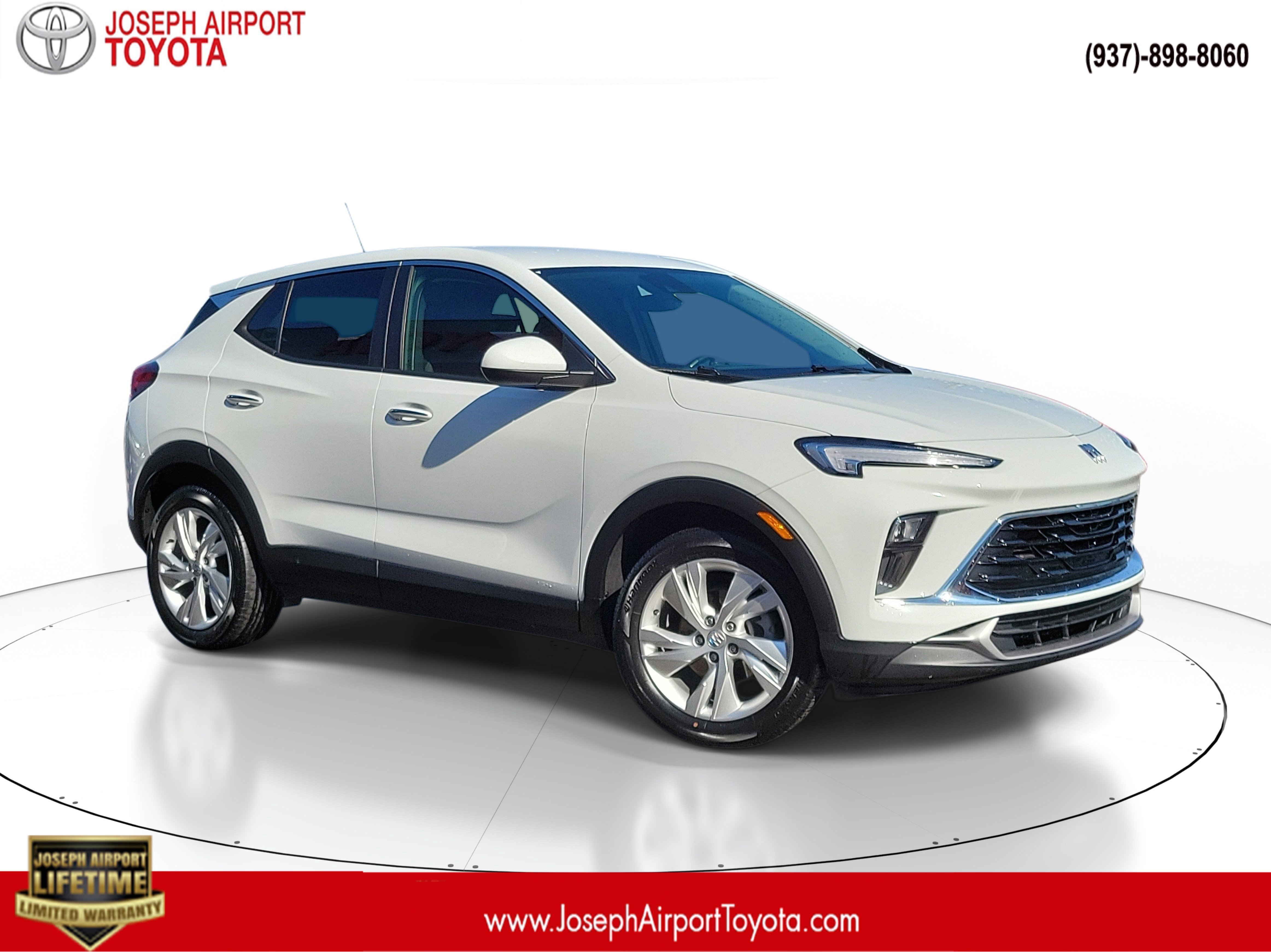 Used 2024 Buick Encore GX Preferred FWD image 1