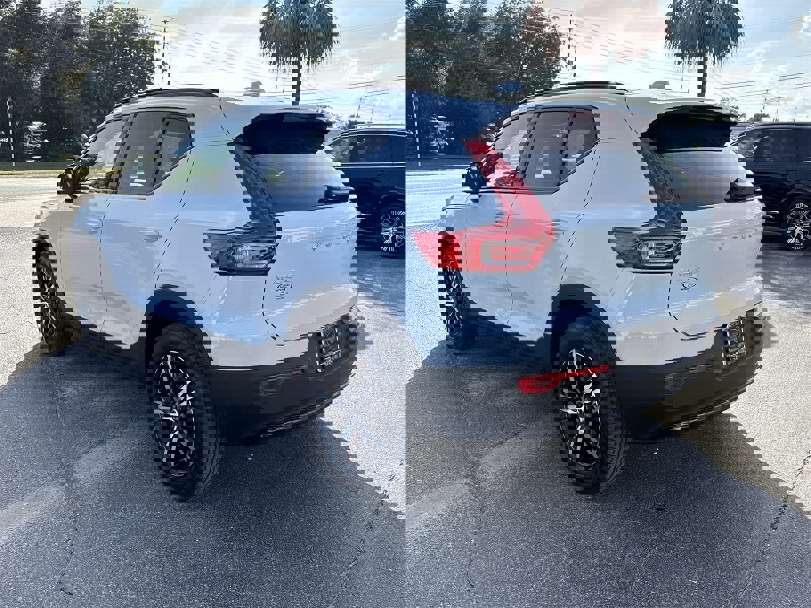 New 2026 Volvo XC40 B4 Core w/ Protection Package image 3