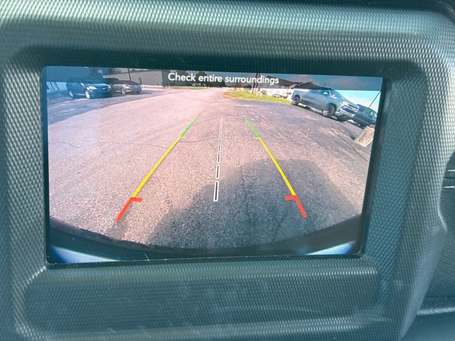 Used 2018 Jeep Wrangler Unlimited Sahara AWD/4WD image 17