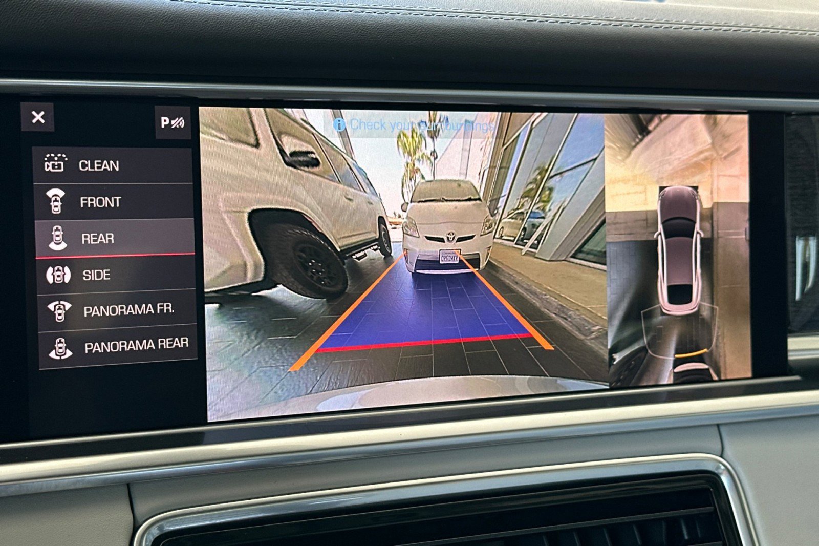 Certified 2021 Porsche Panamera image 20