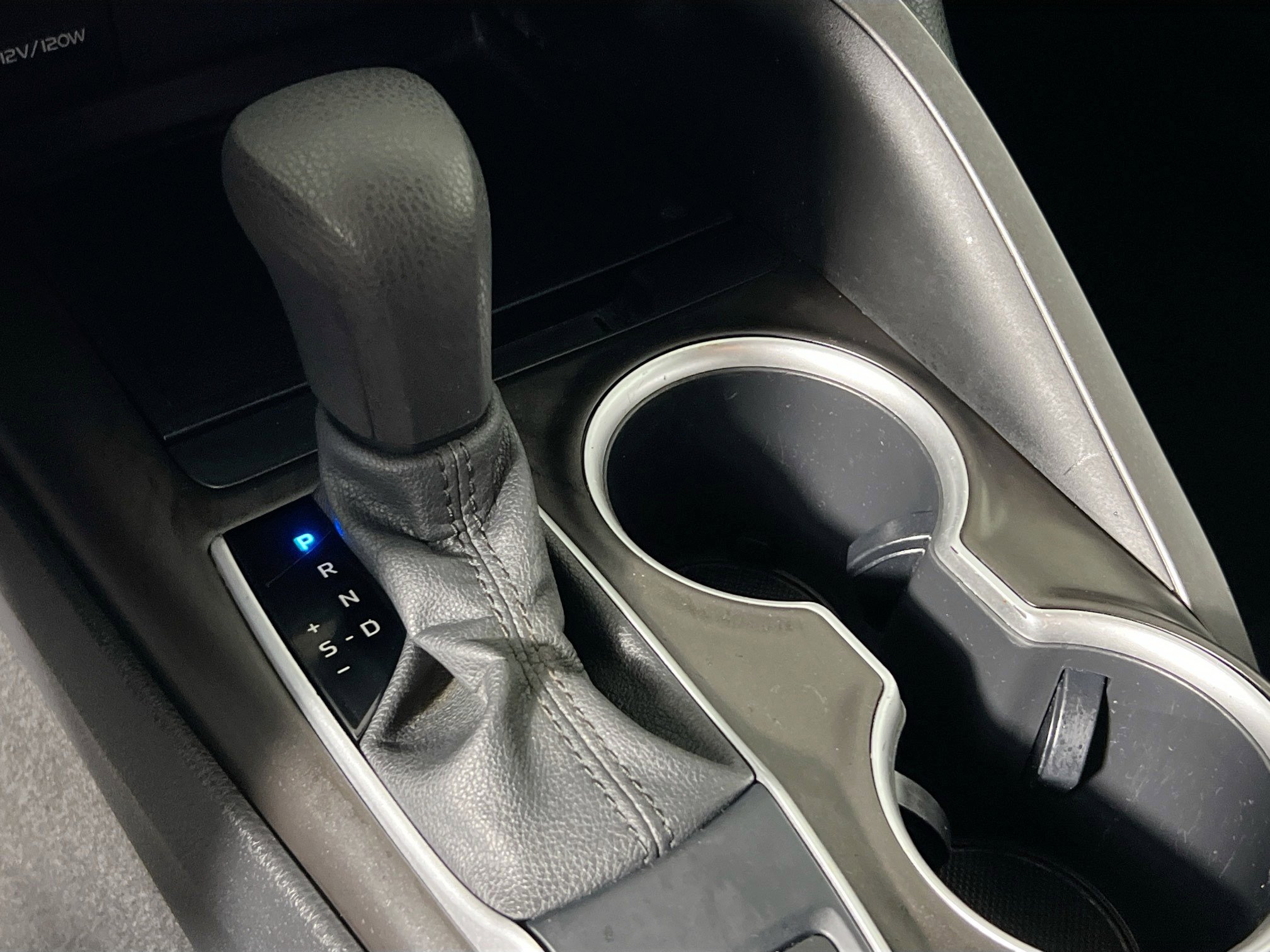 Used 2021 Toyota Camry LE AWD/4WD image 24