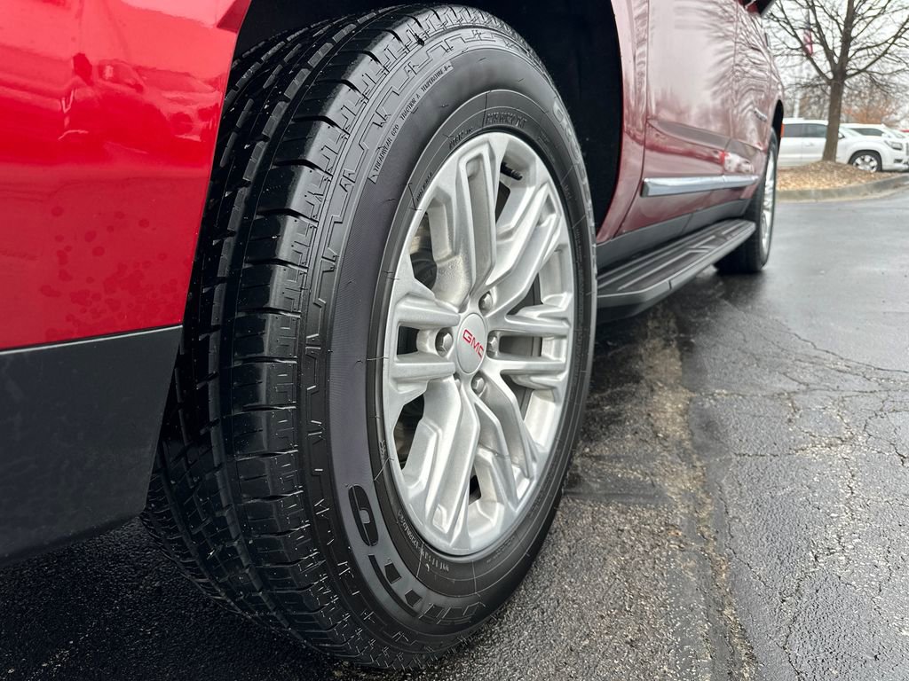 Used 2024 GMC Yukon XL SLT image 6