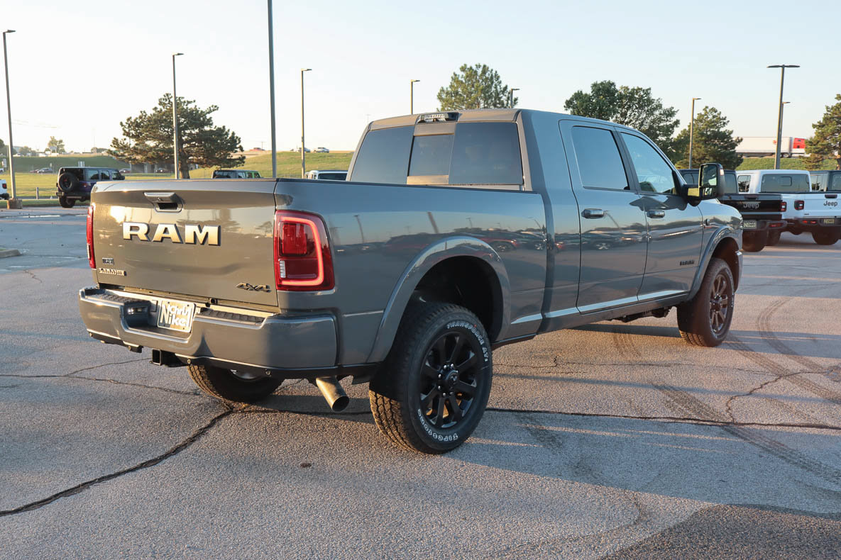 New 2027 RAM 2500 Laramie AWD/4WD image 4