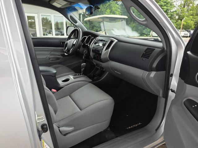 Used 2012 Toyota Tacoma 2WD Access Cab w/ SR5 Pkg image 14