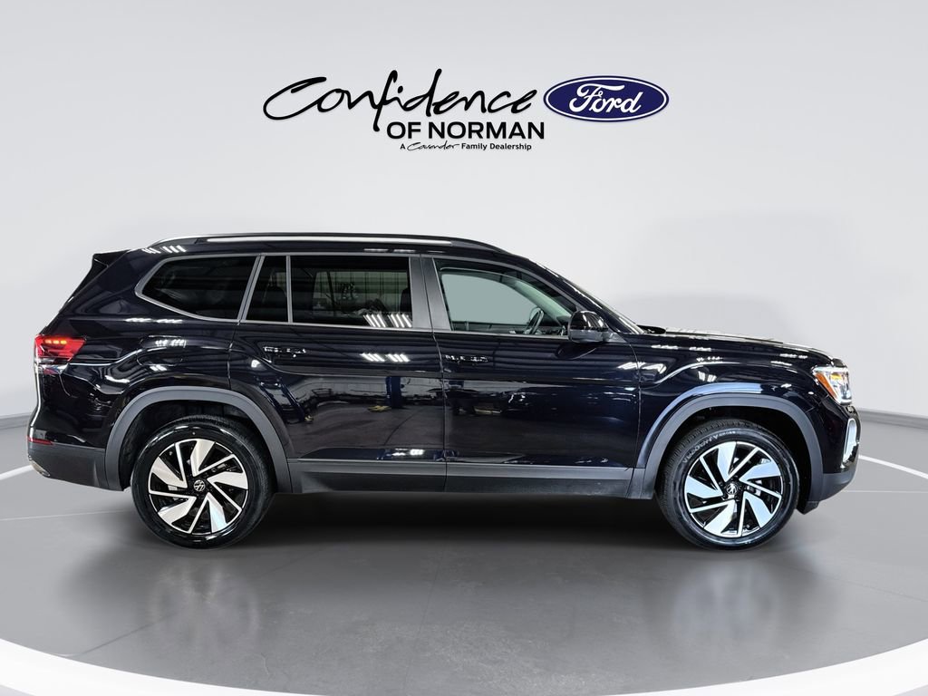 Used 2025 Volkswagen Atlas SE image 10