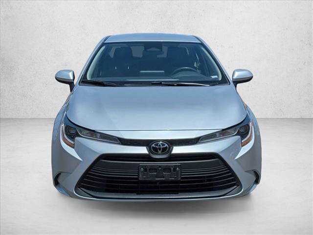 Used 2023 Toyota Corolla LE FWD image 2