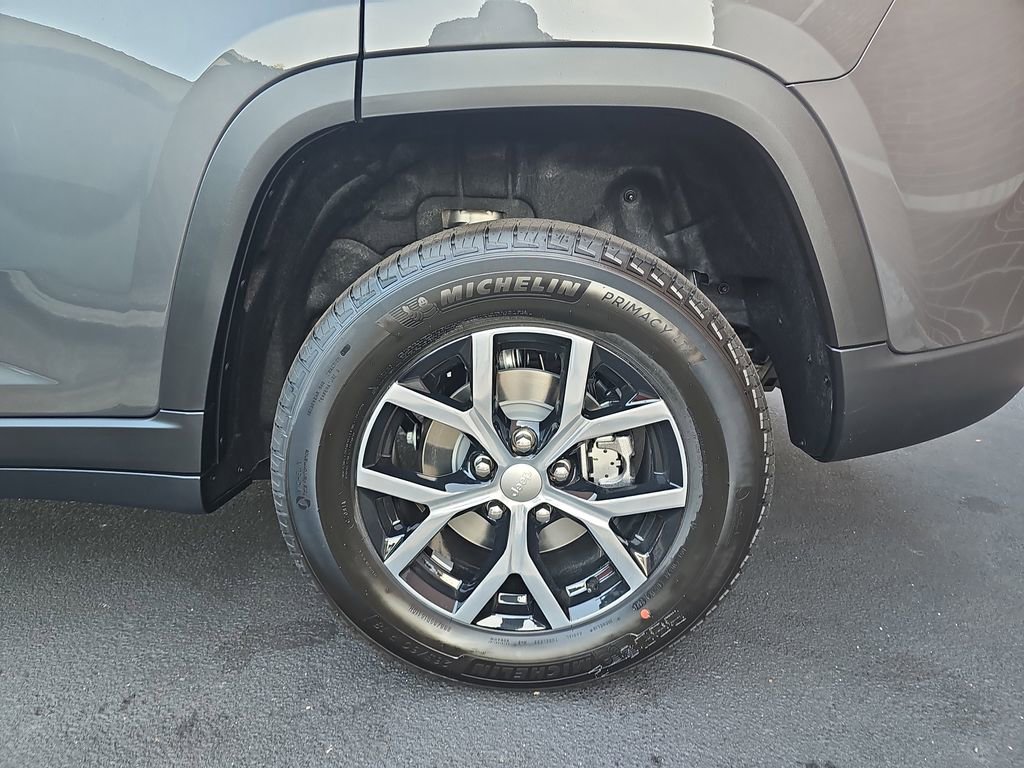 New 2025 Jeep Grand Cherokee Limited w/ Trailer Tow Package image 33