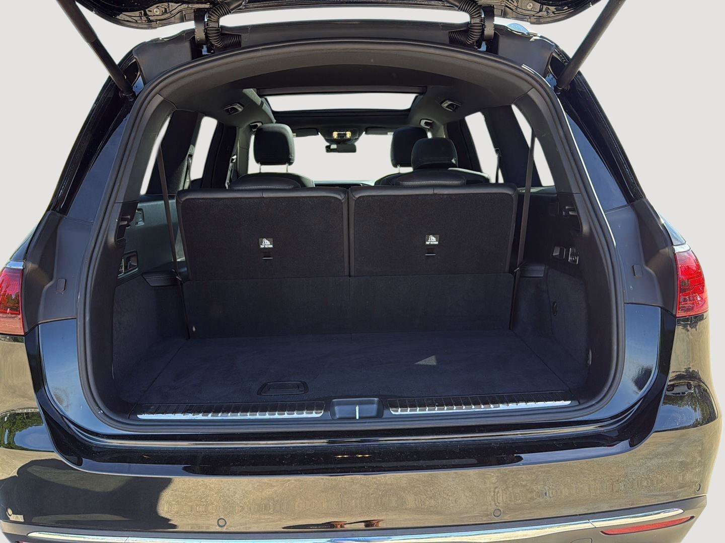 Used 2024 Mercedes-Benz GLS 450 4MATIC image 27