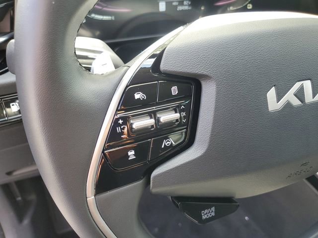 Used 2023 Kia Niro EX FWD image 20
