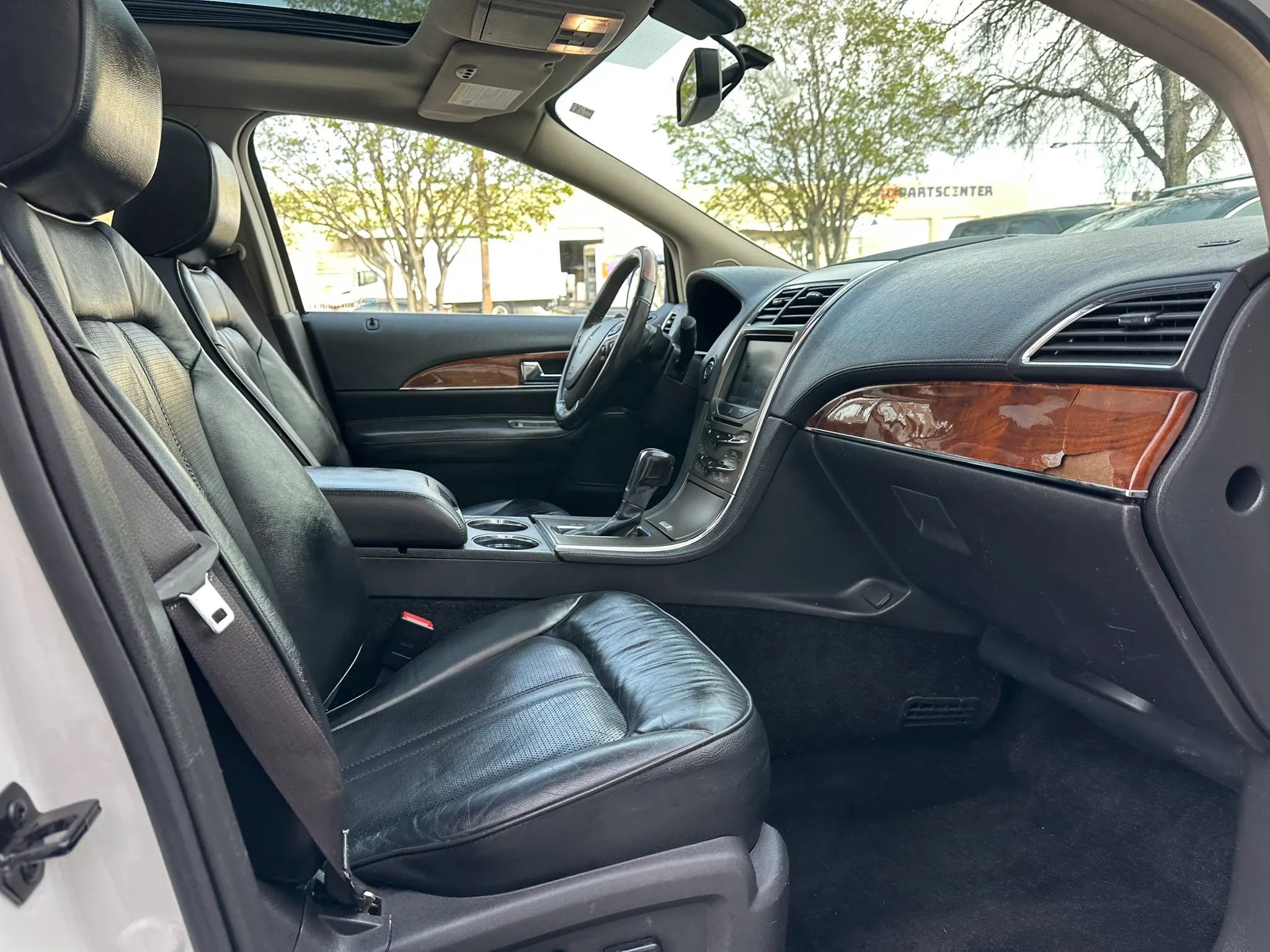 Used 2013 Lincoln MKX FWD image 22