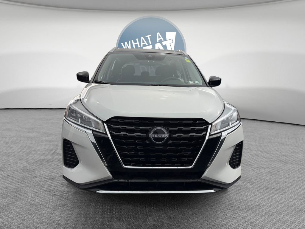 Used 2023 Nissan Kicks SV image 9