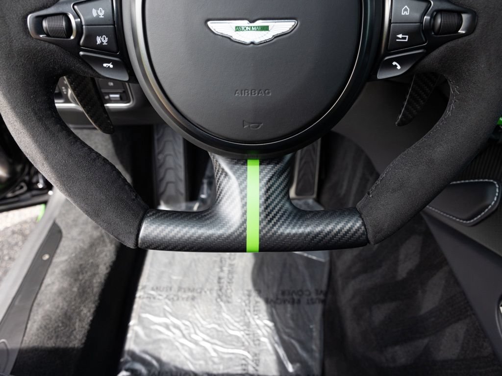 Used 2023 Aston Martin V12 Vantage RWD image 38