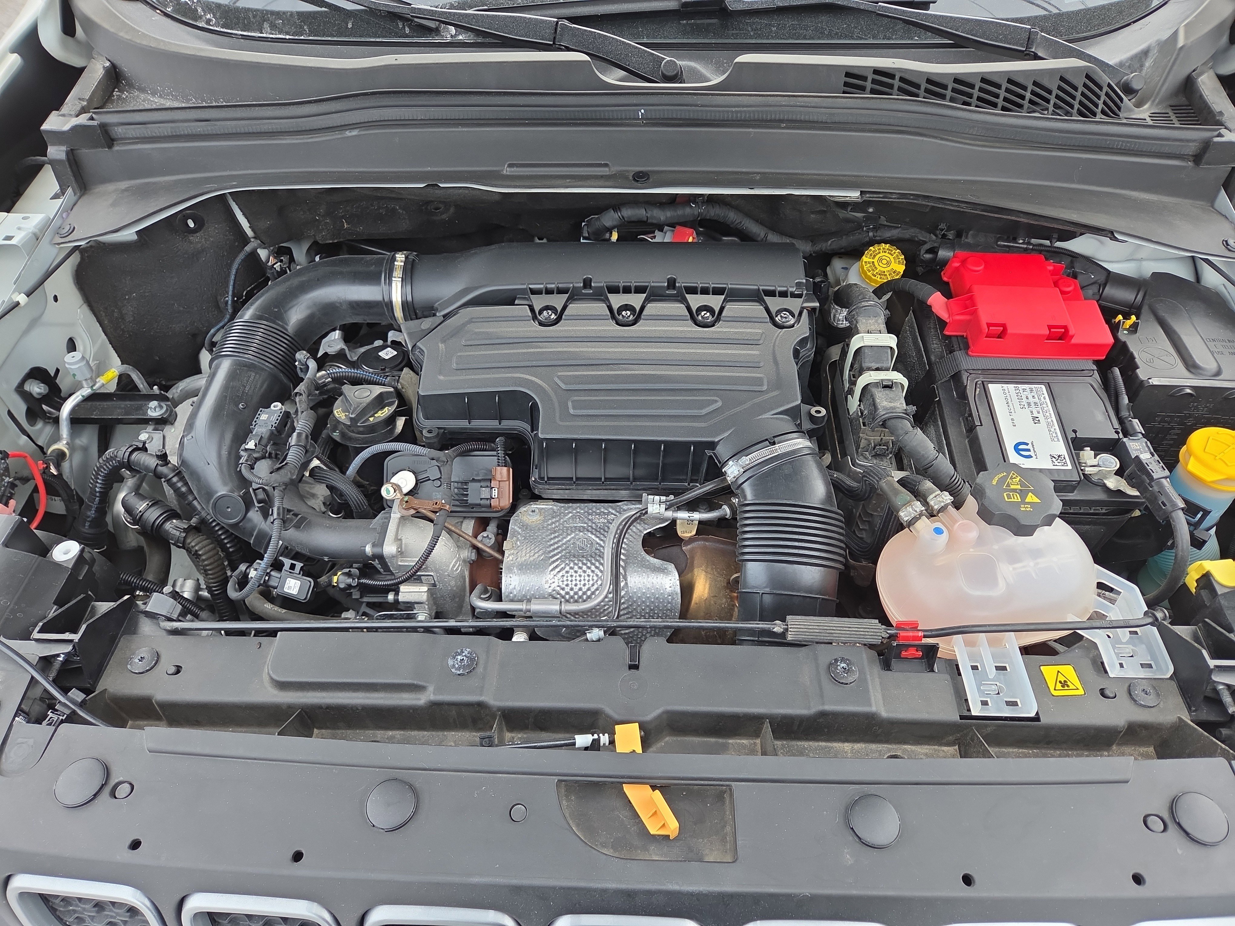 Certified 2023 Jeep Renegade Latitude AWD/4WD image 32