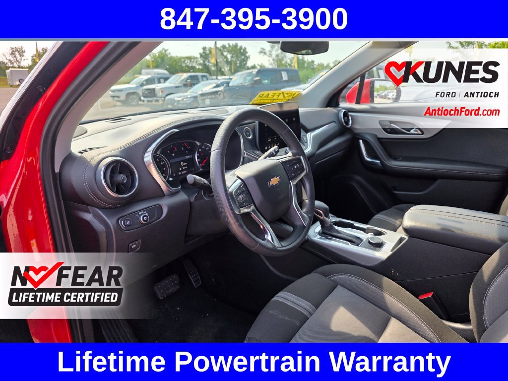 Used 2025 Chevrolet Blazer LT AWD/4WD image 18