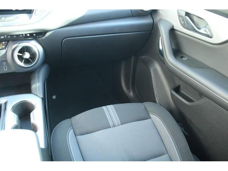 Used 2025 Chevrolet Blazer LT image 19