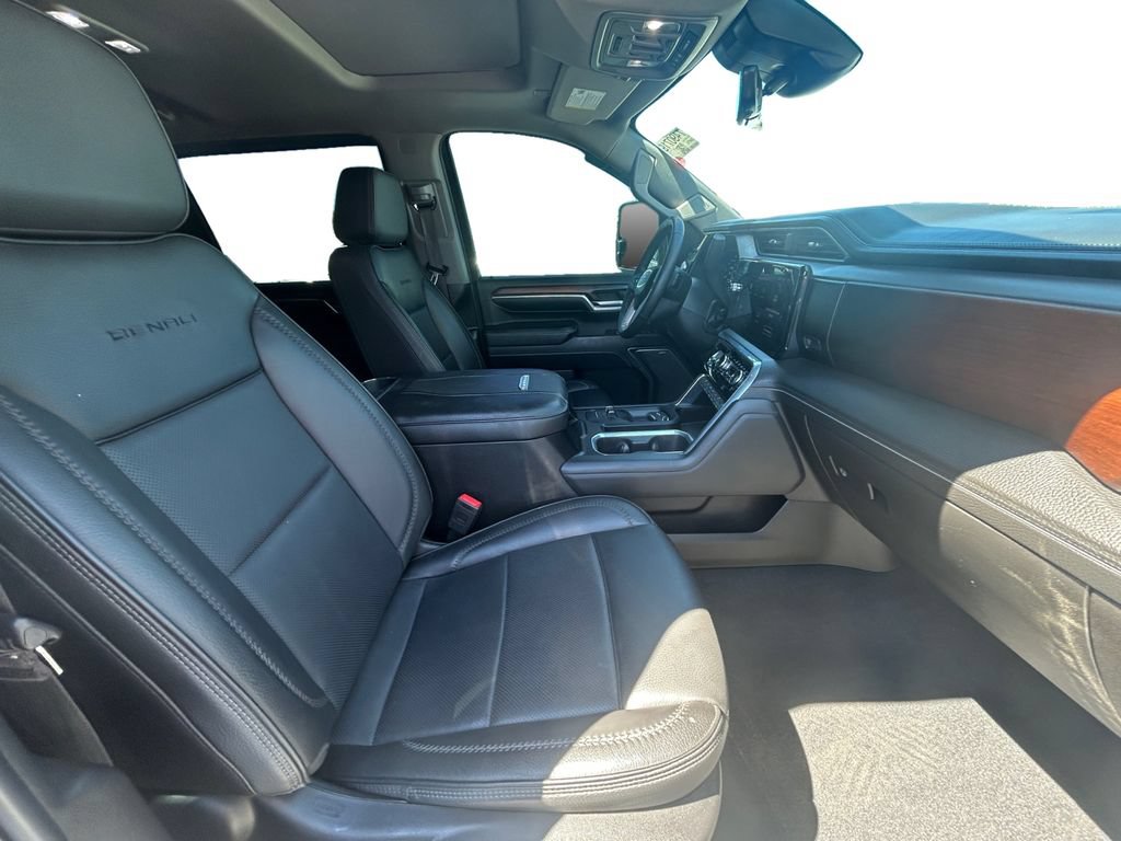 Used 2024 GMC Sierra 3500 Denali w/ Denali Reserve Package AWD/4WD image 15