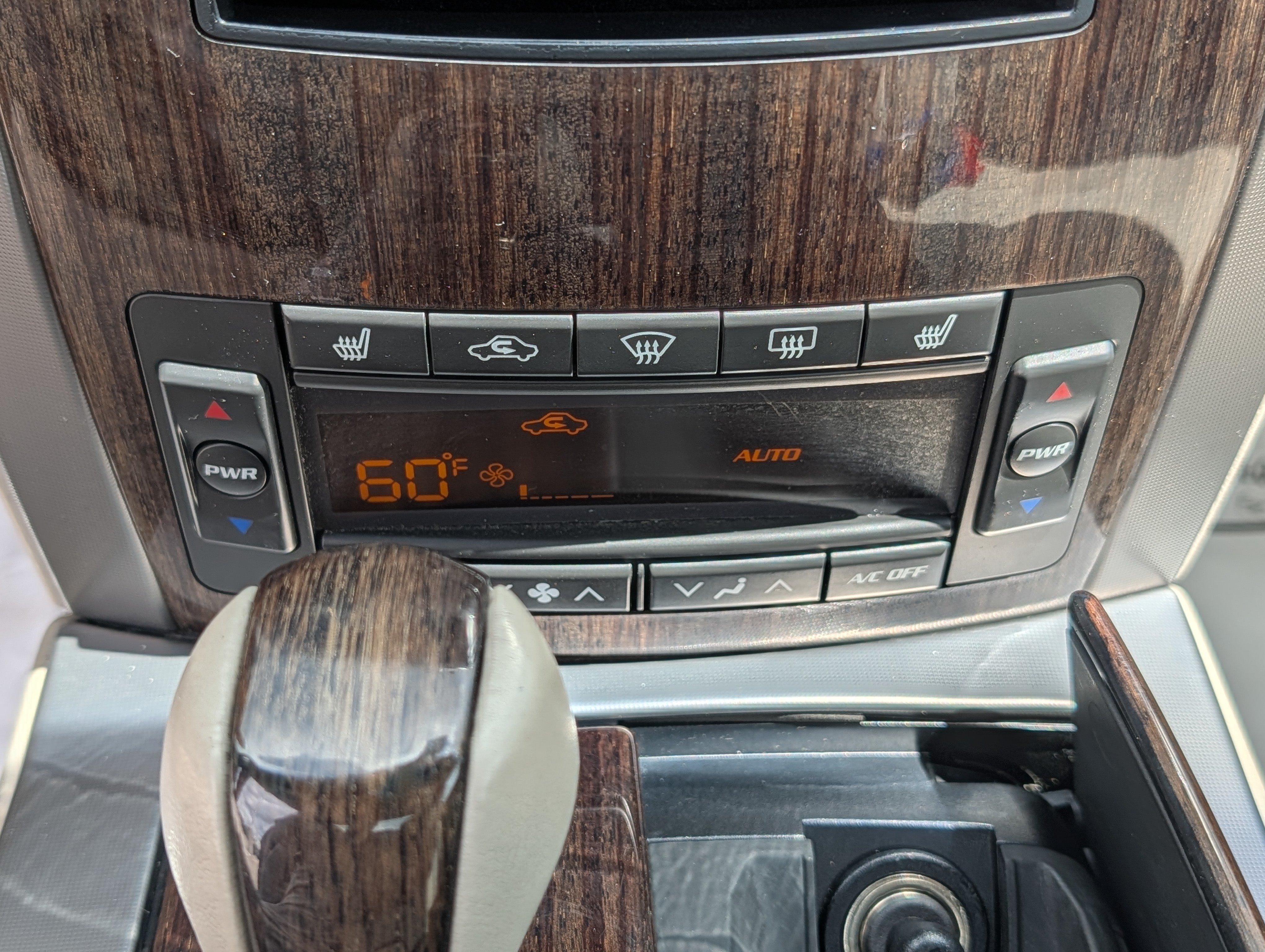 Used 2006 Cadillac XLR V RWD image 16