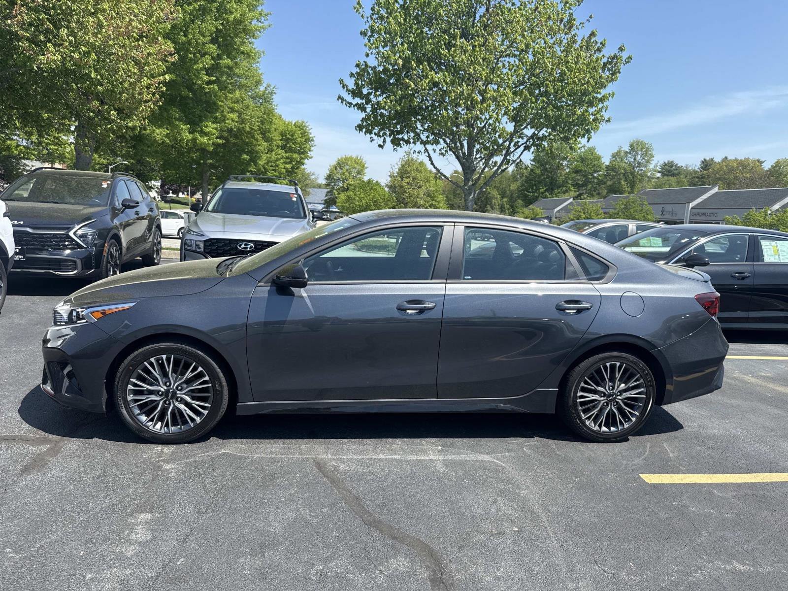 Used 2023 Kia Forte GT-Line w/ GT-Line Technology Package FWD image 2