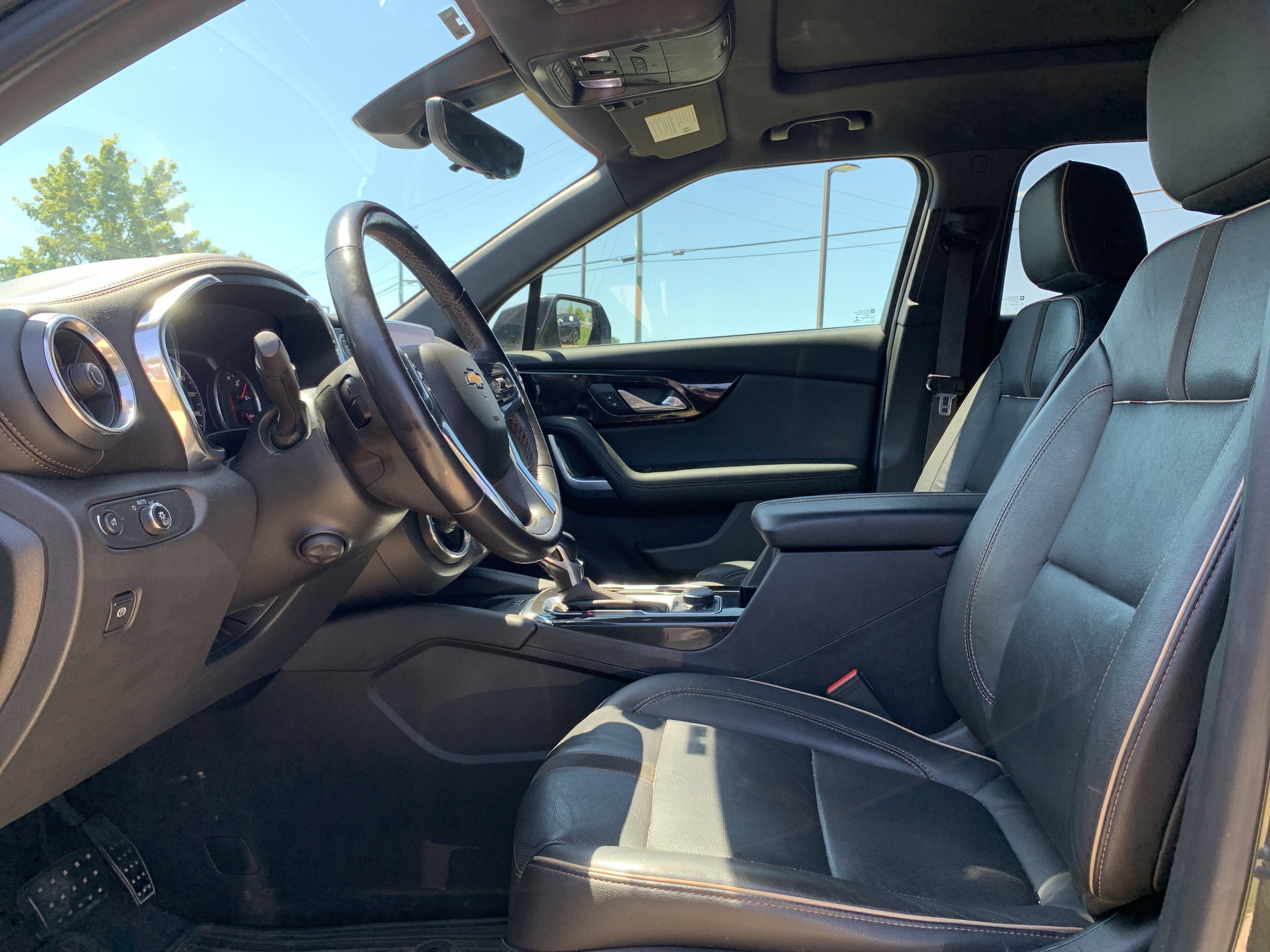 Used 2019 Chevrolet Blazer Premier w/ Sun and Wheels Package AWD/4WD image 16