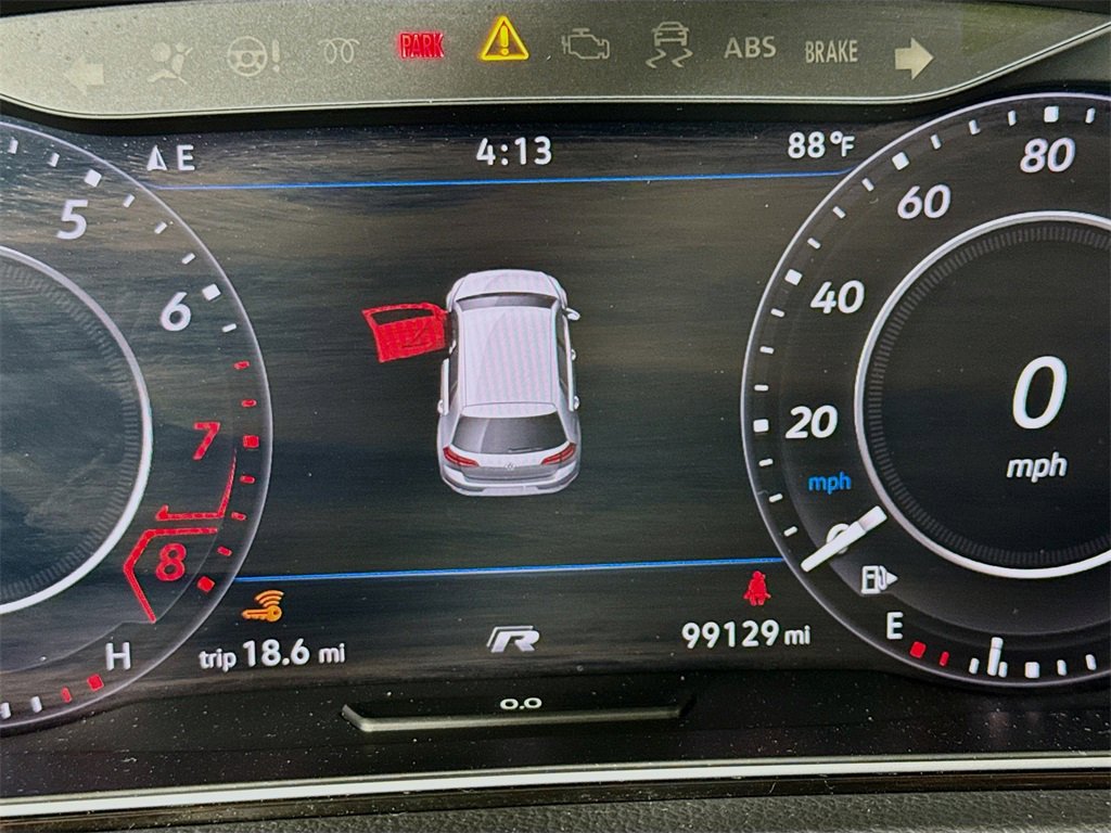 Used 2019 Volkswagen Golf R 4-Door image 12