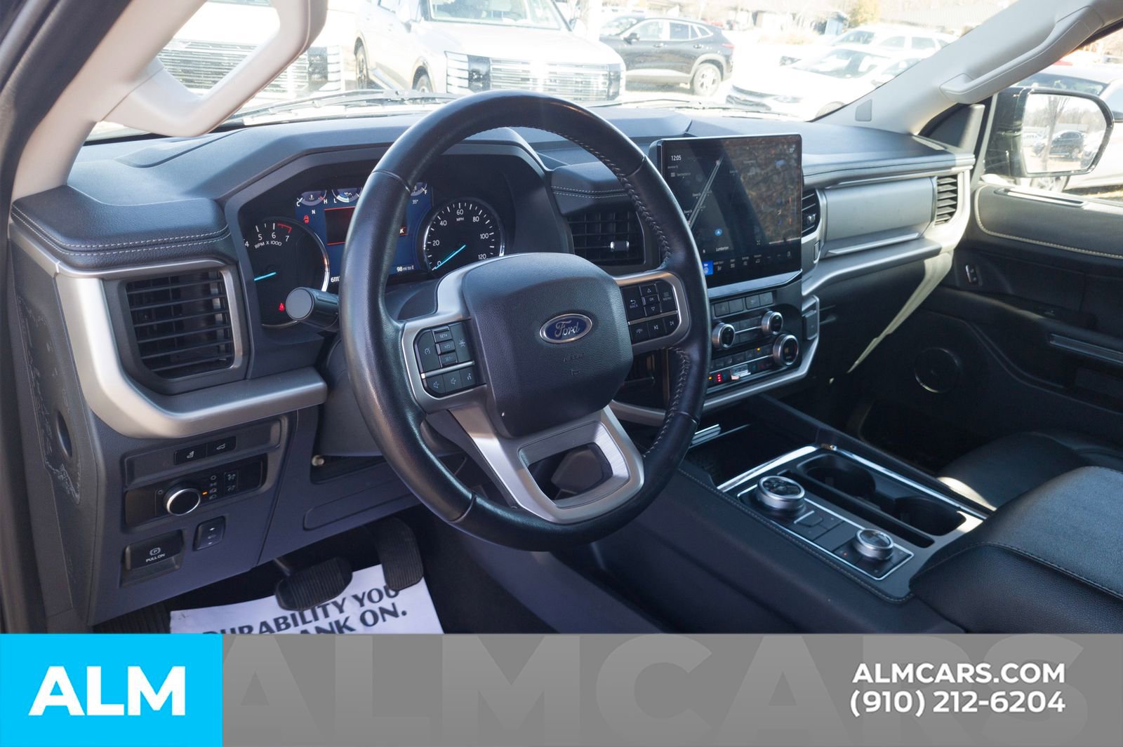 Used 2024 Ford Expedition XLT AWD/4WD image 16