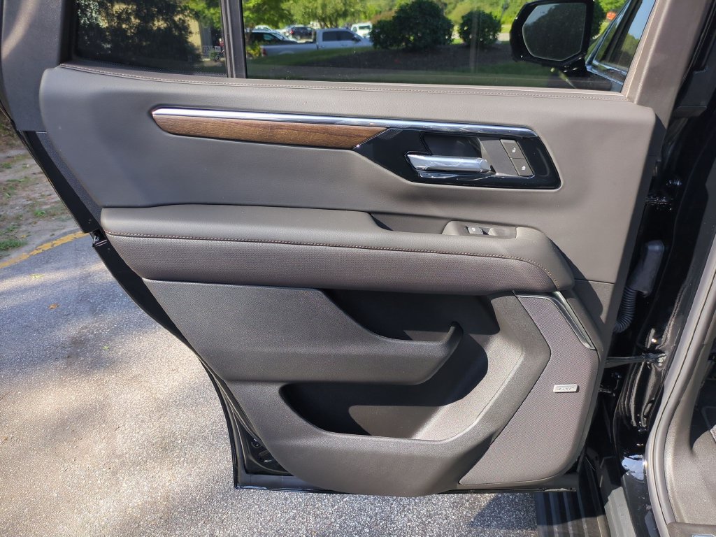 New 2026 Chevrolet Tahoe High Country AWD/4WD image 29