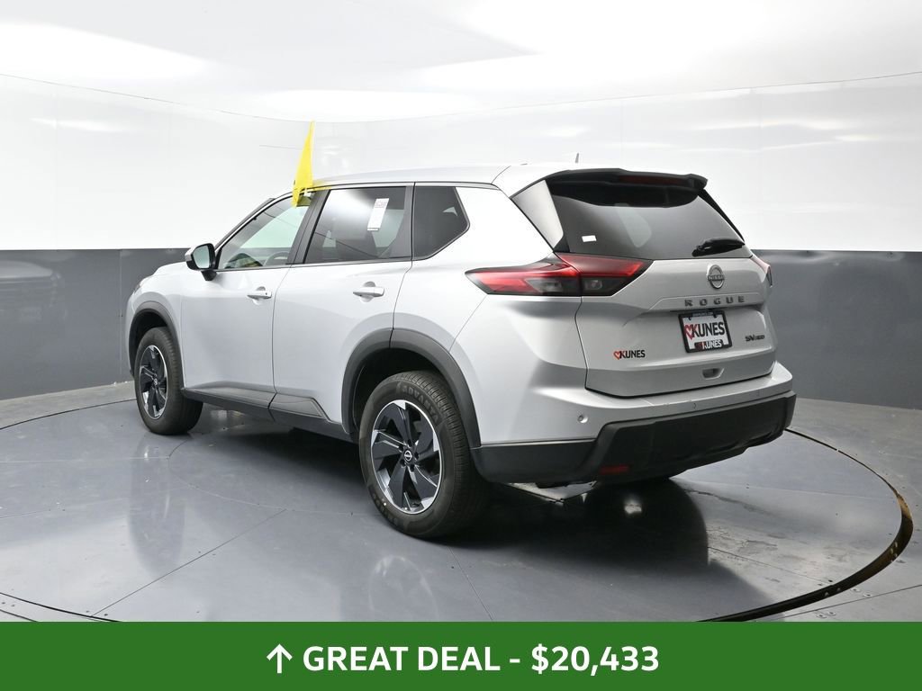 Used 2024 Nissan Rogue SV image 12