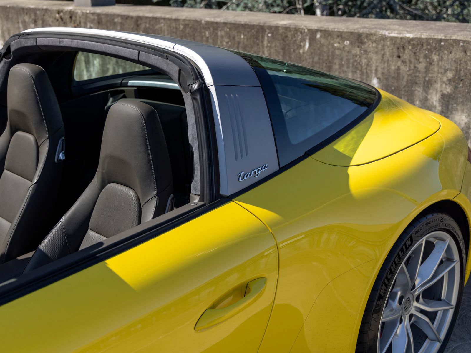 Certified 2019 Porsche 911 Targa 4S AWD/4WD image 18