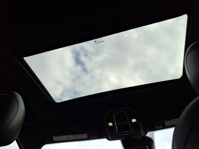 New 2025 Jeep Grand Cherokee Altitude image 7