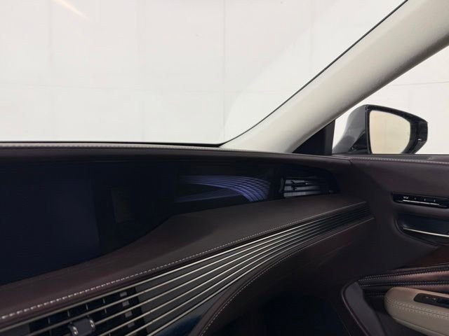 Used 2019 Lexus LS 500 w/ Accessory Package (Z2) RWD image 18