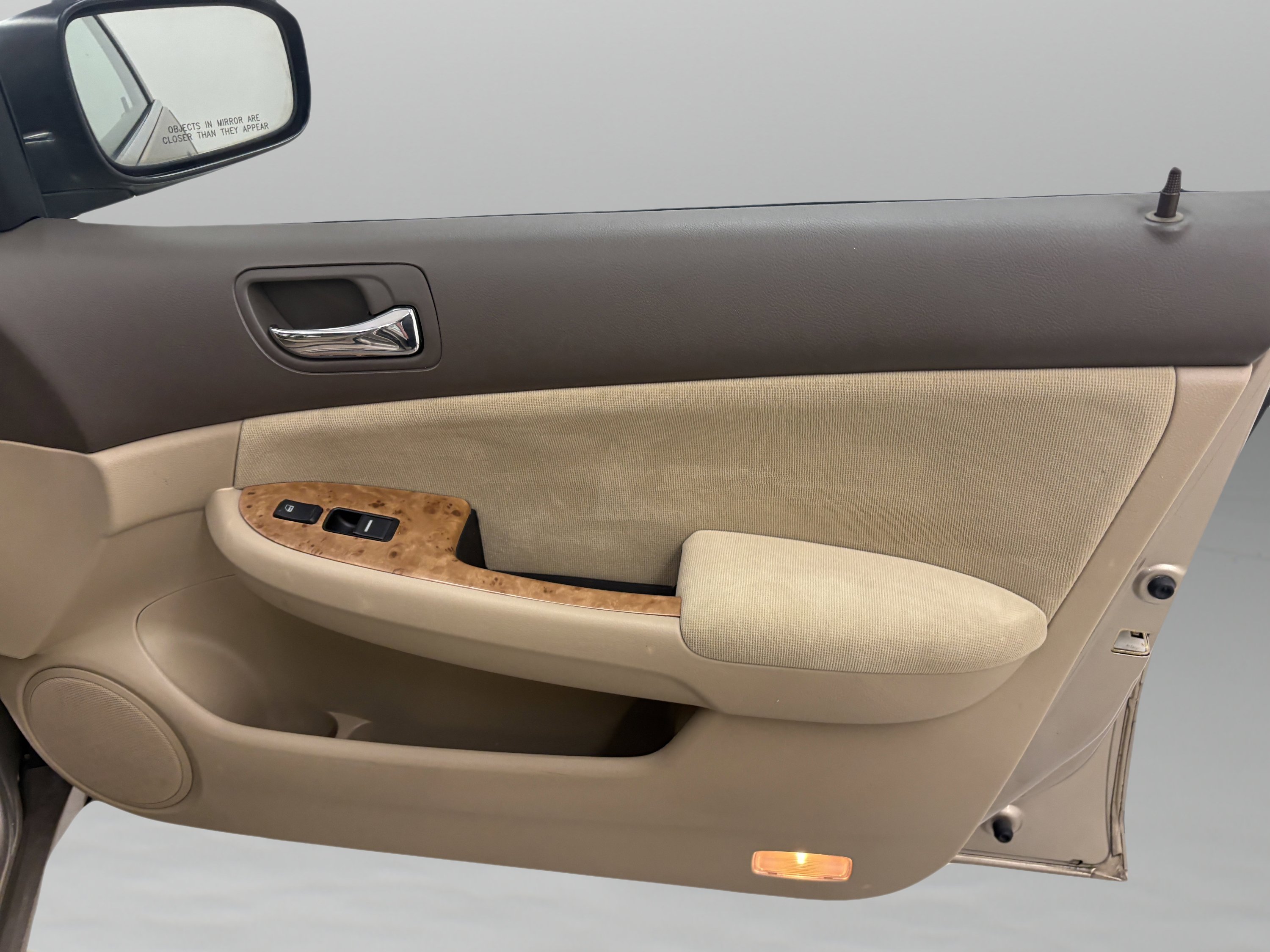 Used 2004 Honda Accord EX image 21
