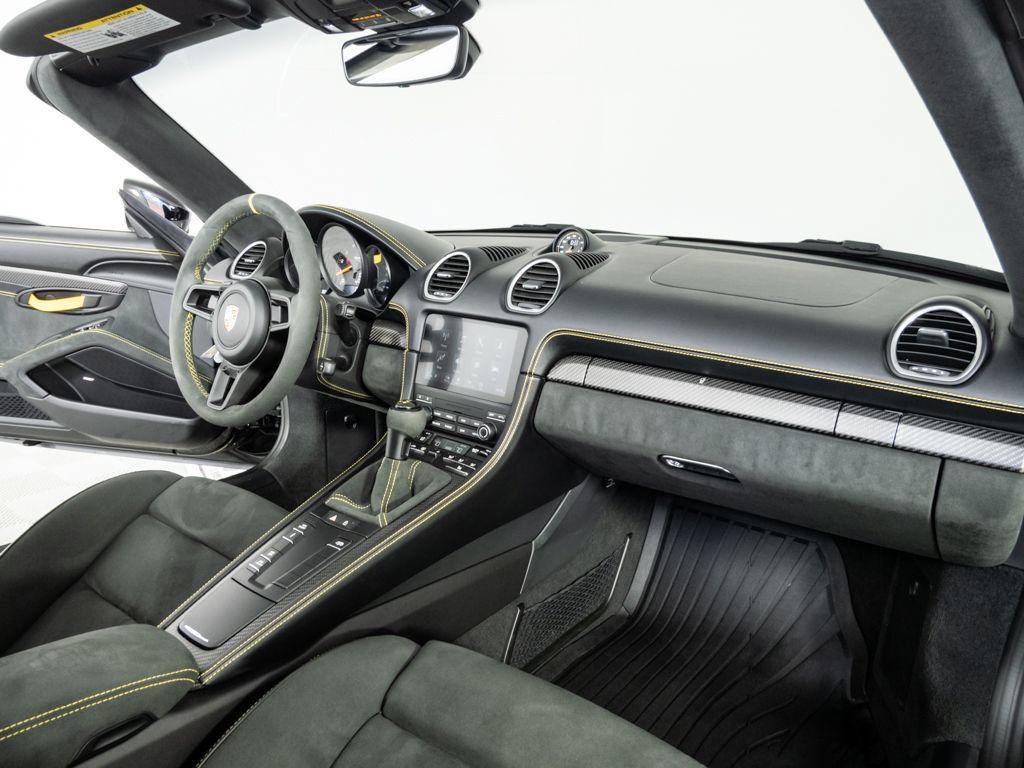 Certified 2025 Porsche 718 Boxster Spyder RS RWD image 18