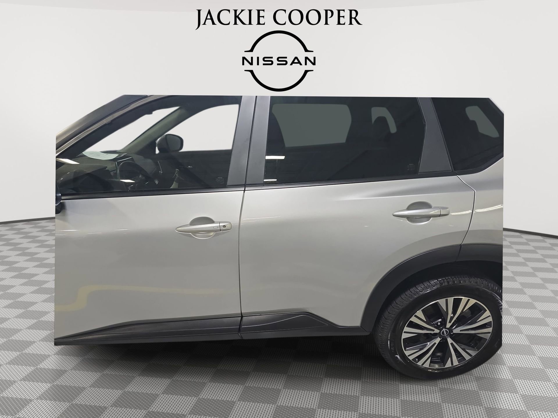 Certified 2023 Nissan Rogue SV FWD image 8